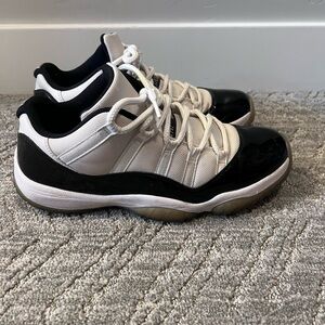 Jordan Retro 11 Low Concord size 11